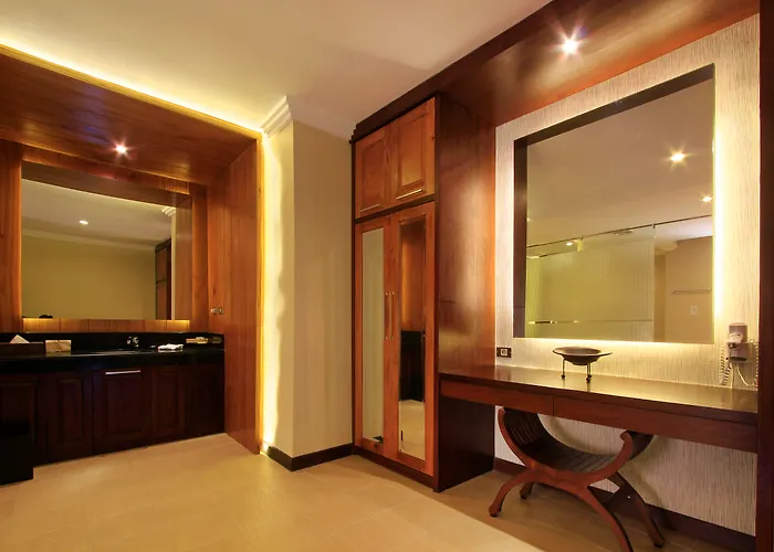 Pelangi Bali & 4*