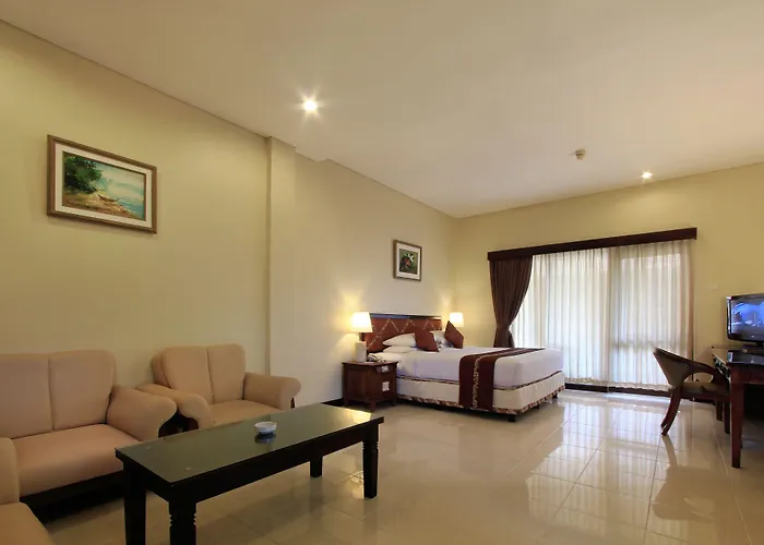 Pelangi Bali & Hotel 4*